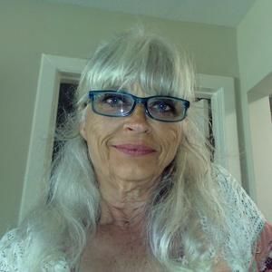 Meet your Posher, Gloria